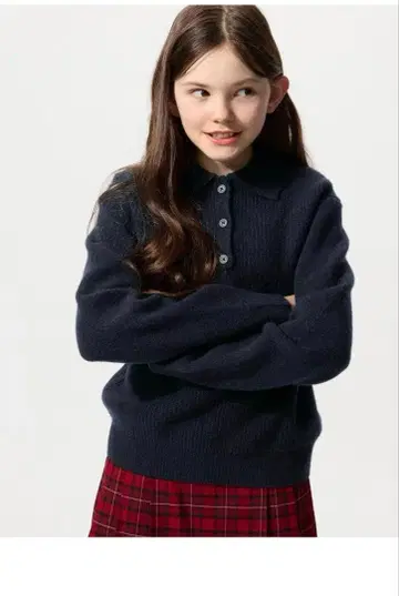 유니클로 GIRLS 수플레얀 폴로 스웨터 니트