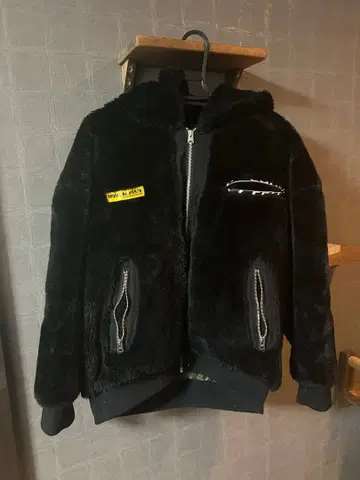 I'Z FRONTIER 보아 후디 M