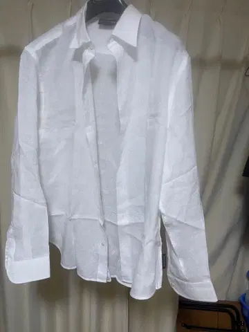 엠포리오 아르마니 화이트 긴팔 셔츠