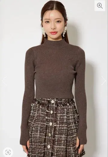 rienda 엄지손가락 구멍 포함 워셔블 하이넥 니트탑