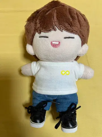 INFINITE 성규 15cm 봉제 인형