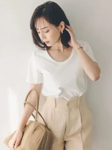 아뉴앙스 실크 터치 코튼 U넥 T