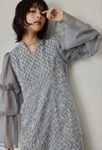 niana / 디자인 슬리브 샤기 드레스