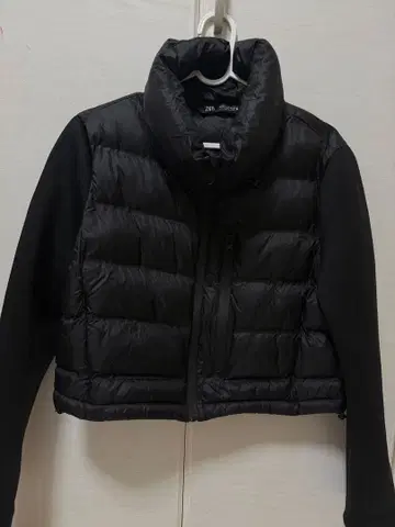 [ ZARA ] 대비 퍼프 자켓