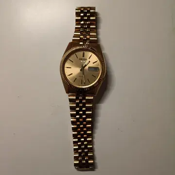 SEIKO 골드 아날로그 시계