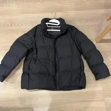 유니클로 파우더 소프트 다운 자켓 L