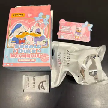 52TOYS 도널드덕 데이지 피규어
