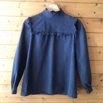 APC 네이비 스트라이프 프릴 하이넥 긴팔 셔츠