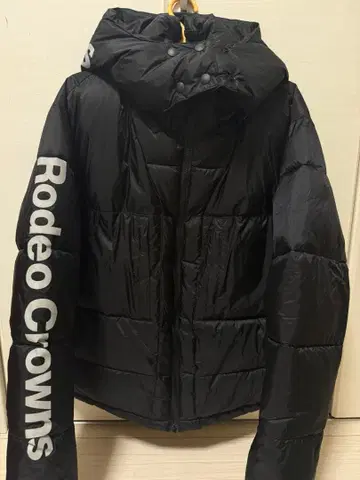 로데오 크라운 와이드보울 다운 자켓