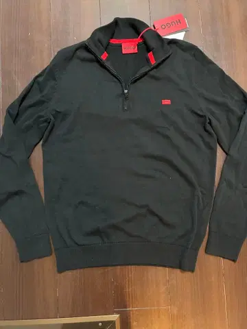 HUGO 블랙 집업 니트