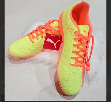 2AA9 푸마 원 20.4 TT 터프 연습용 축구화