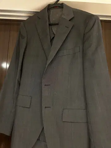 ORIHICA 그레이 비즈니스 정장 한정판 모델