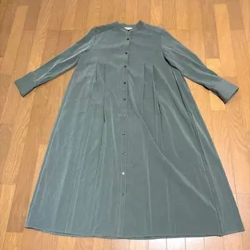 플라스테 백 플리츠 셔츠 원피스