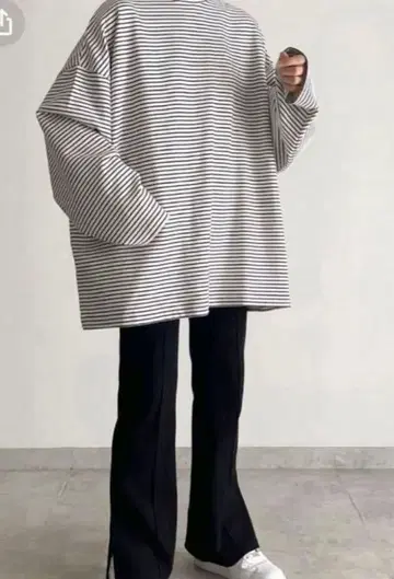 y/m by MIHO 보더 빅 실루엣