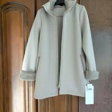 새상품 후드 부착 그레이지 코트 M L