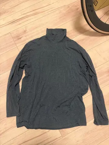 NEUTRALWORKS. 럭셀 웜 롱 슬리브 터틀넥 XL