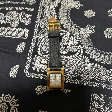 mal.레레레 씨 손목시계