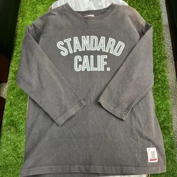 STANDARD CALIF. 긴팔 티셔츠 그레이