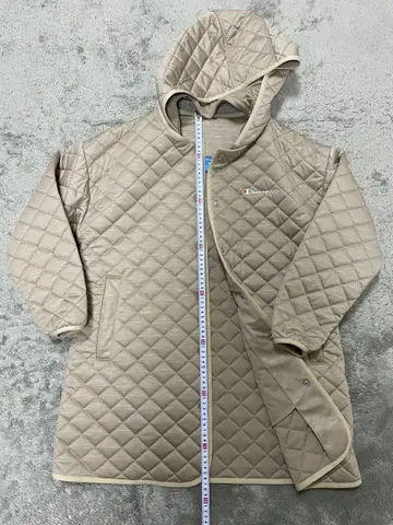 여성용 Champion 퀼팅 자켓 M 베이지