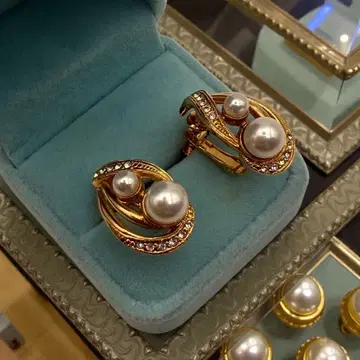 Japan 각인 반짝이는 크리스탈 펄풍 골드톤 귀찌