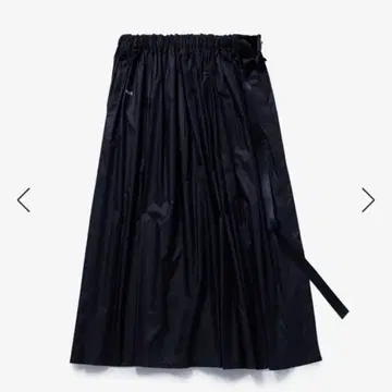 미사용 새상품 HYKE 하이크 랩스커트