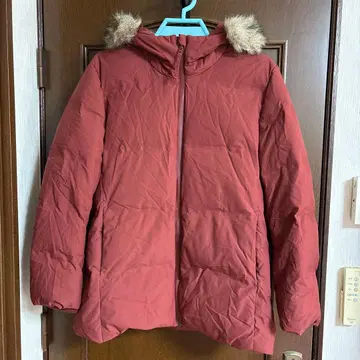 거의 새상품 유니클로 심리스 다운 자켓 홍차