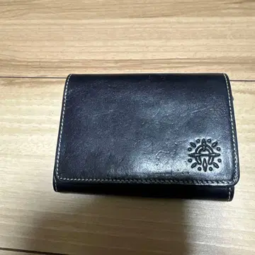 네이비 가죽 접이식 지갑