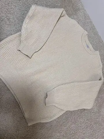 searoomlynn 시루무린 리브 아이보리 스웨터