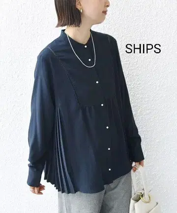 정가 12100엔 새상품급 SHIPS 스트레치 조젯 플리츠 블라우스 긴팔