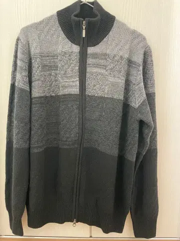 아쿠아 스큐텀 집업 그레이 계열 보더 니트 스웨터