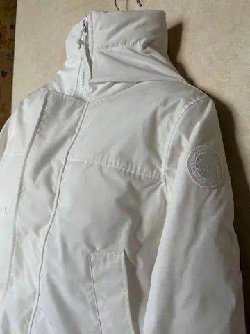 Canada Goose 화이트 다운 자켓