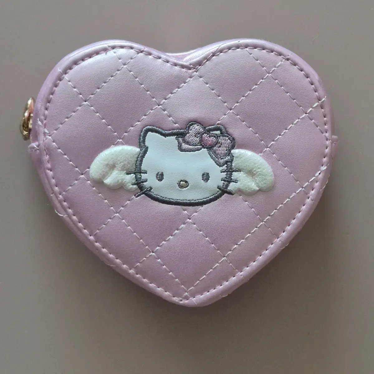 Sanrio Hello Kitty Coin Pouch Pink Coin Cylinder #산리오,#키티,#카오하나,#산리오코인실린더  on Bunjang Global Site.