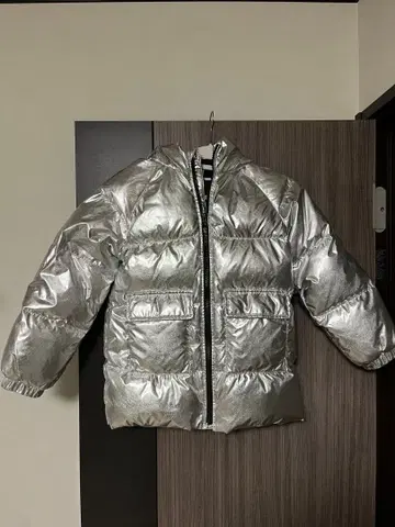 GAP 실버 다운 자켓 후드 부착