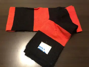 DEVILOCK 빨간색과 검은색 스트라이프 머플러