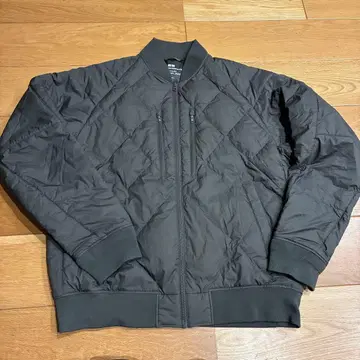 UNIQLO x White Mountaineering 다운 L 올리브