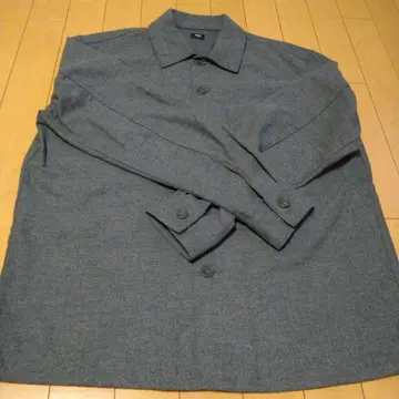 유니클로 그레이 버튼 긴팔 셔츠