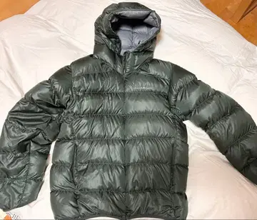 몽벨 올리브 그린 후드 부착 다운 자켓 M 사이즈 montbell