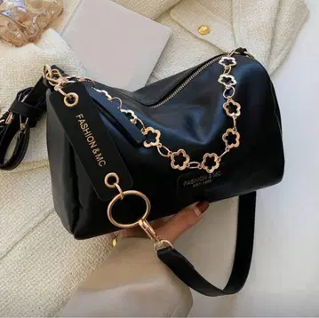 마지막 1개 ZARA 장르 해외 브랜드 양산형 멋진 숄더백 블랙