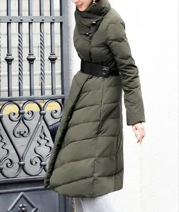 루일 에 부티크 하이넥 비대칭 다운 코트