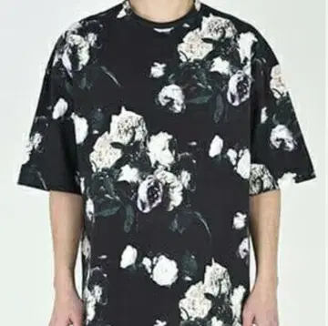 LAD MUSICHAN 꽃무늬 반팔 T셔츠