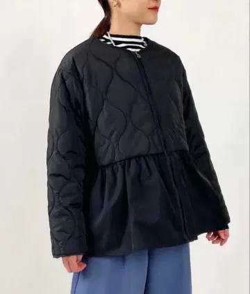 블랙 퀼팅 페플럼 코트