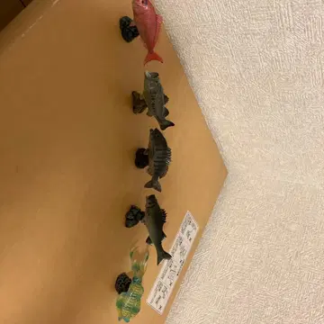 페버릿사 물고기 피규어