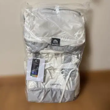 새상품 GRANITE GEAR CROWN 3/60 언데드