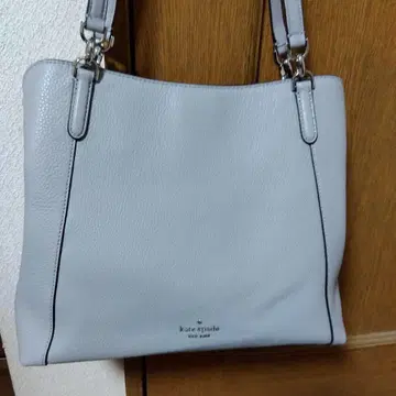 새상품급 케이트 스페이드 kate spade 라이트 그레이 숄더백 경량