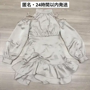 로제 뮤즈 오픈 숄더 미니 드레스