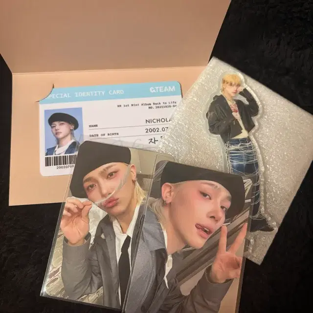 앤팀 니콜라스 천사증 아크릴 스탠드 포카 일괄 양도