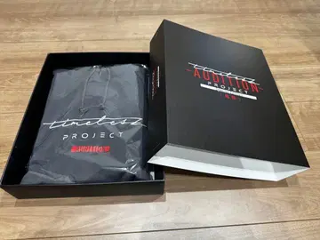 [ 미개봉 새상품 ] timeless PROJECT 후드티