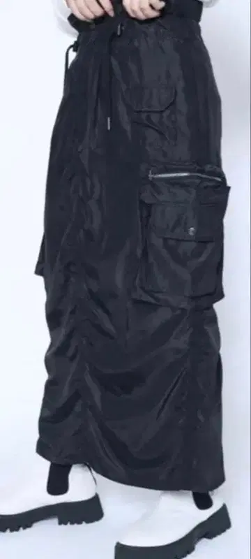 LASUD 라슈드 카고 스커트 블랙