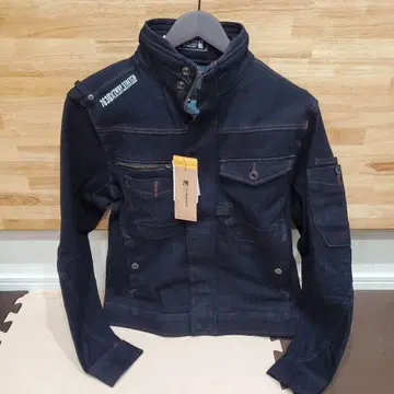 I'Z FRONTIER 아이즈 프론티어 7630 M 사이즈