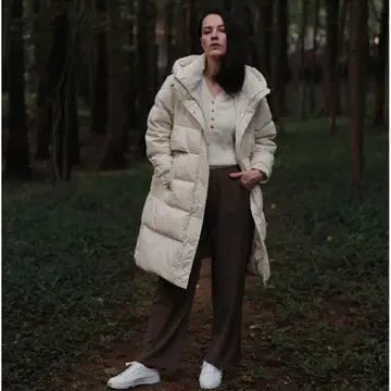 Tisage 후드 부착 롱 다운 자켓 베이지